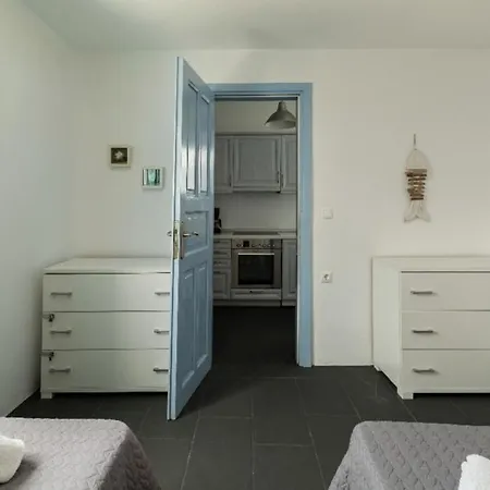 Blue Heart Mykonos Up To 10 People Best Location Mykonos Town
